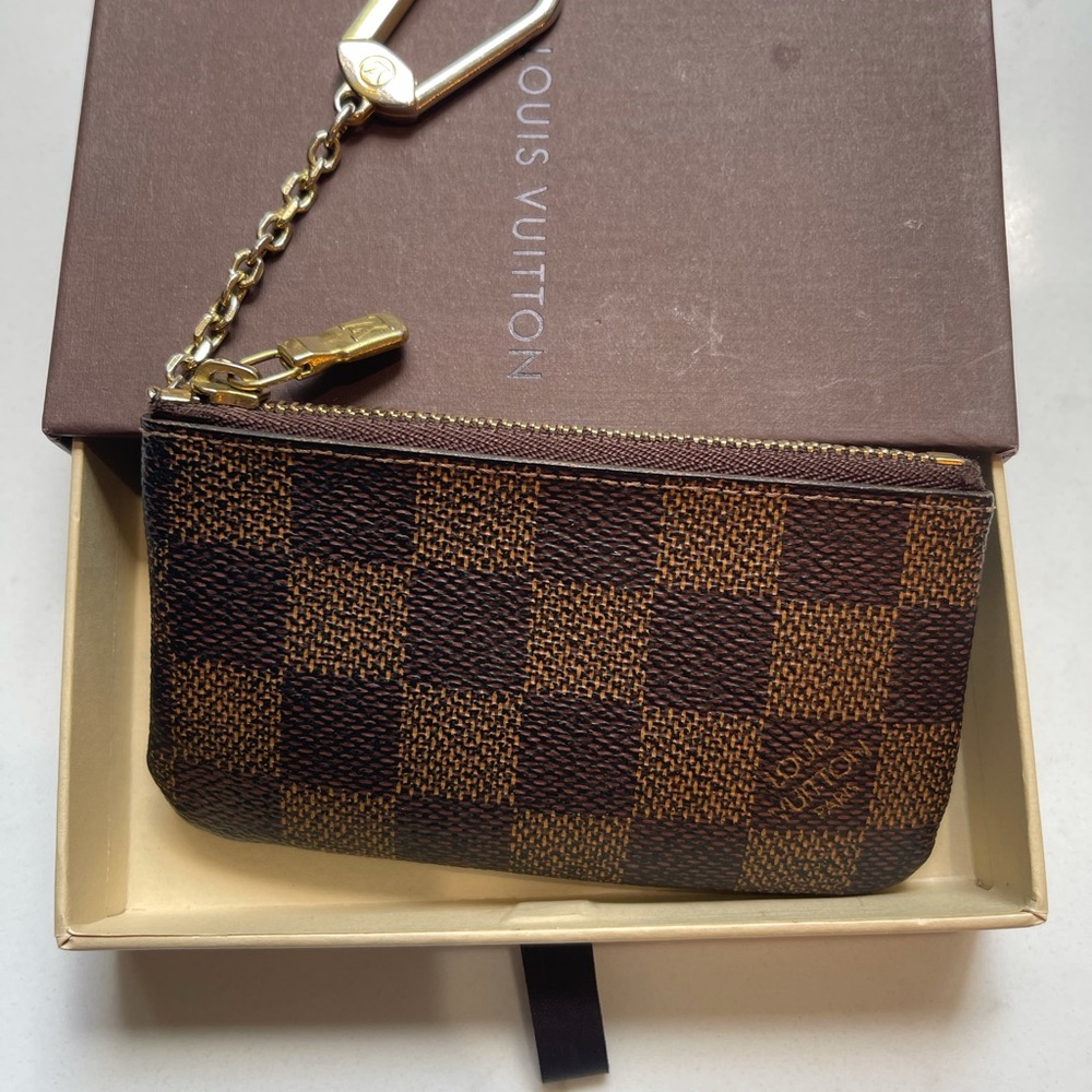 Louis Vuitton card case pouch with key ring